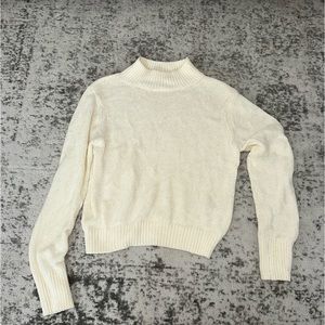 Wilfred Free cream sweater size M